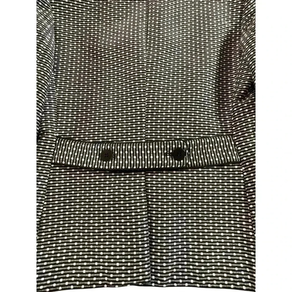 TALBOTS TWO-BUTTON NOTCHED TWEED BLAZER – SIZE 2 - Picture 10 of 11